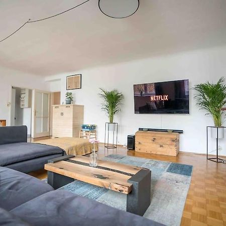 Cozy And Stylish Apartment Near Schoenbrunn Castle Виена Екстериор снимка