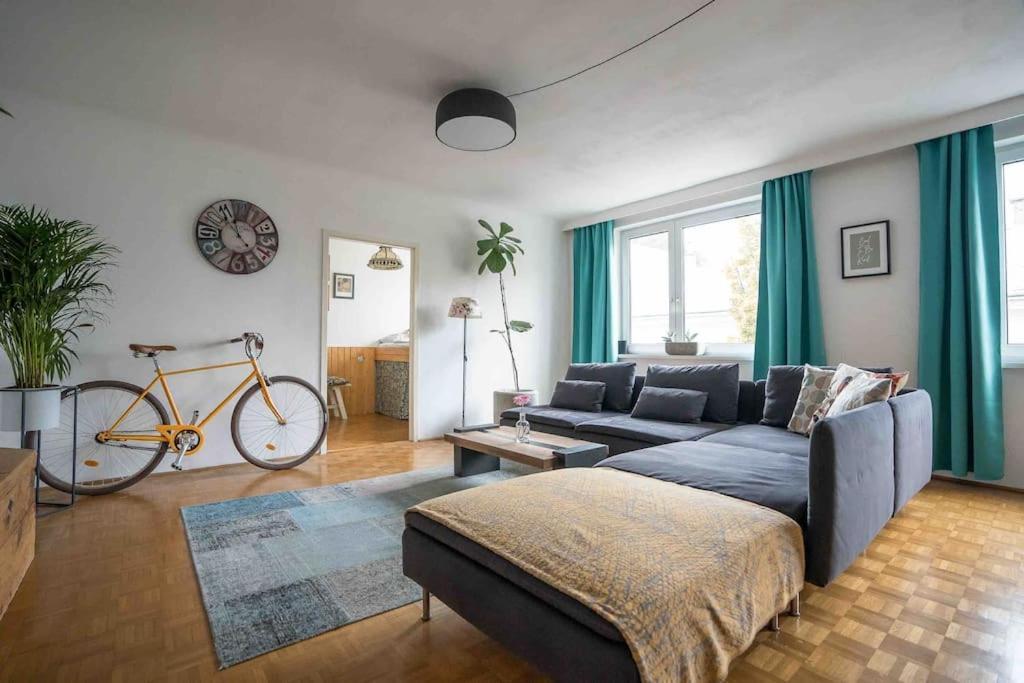 Cozy And Stylish Apartment Near Schoenbrunn Castle Виена Екстериор снимка