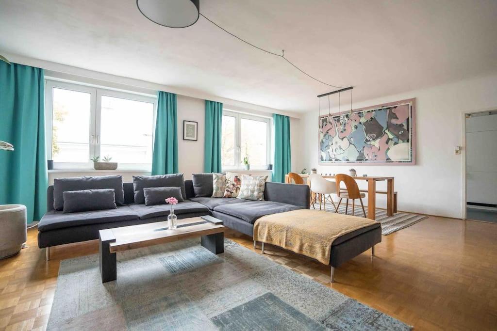 Cozy And Stylish Apartment Near Schoenbrunn Castle Виена Екстериор снимка
